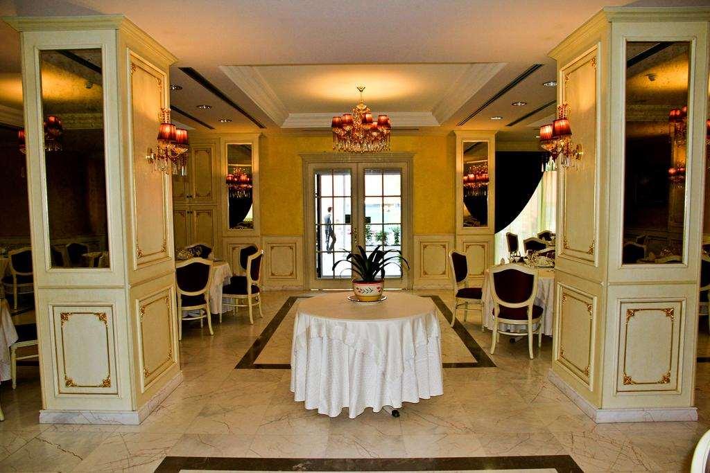 Fieri Hotel Fier Restaurang bild